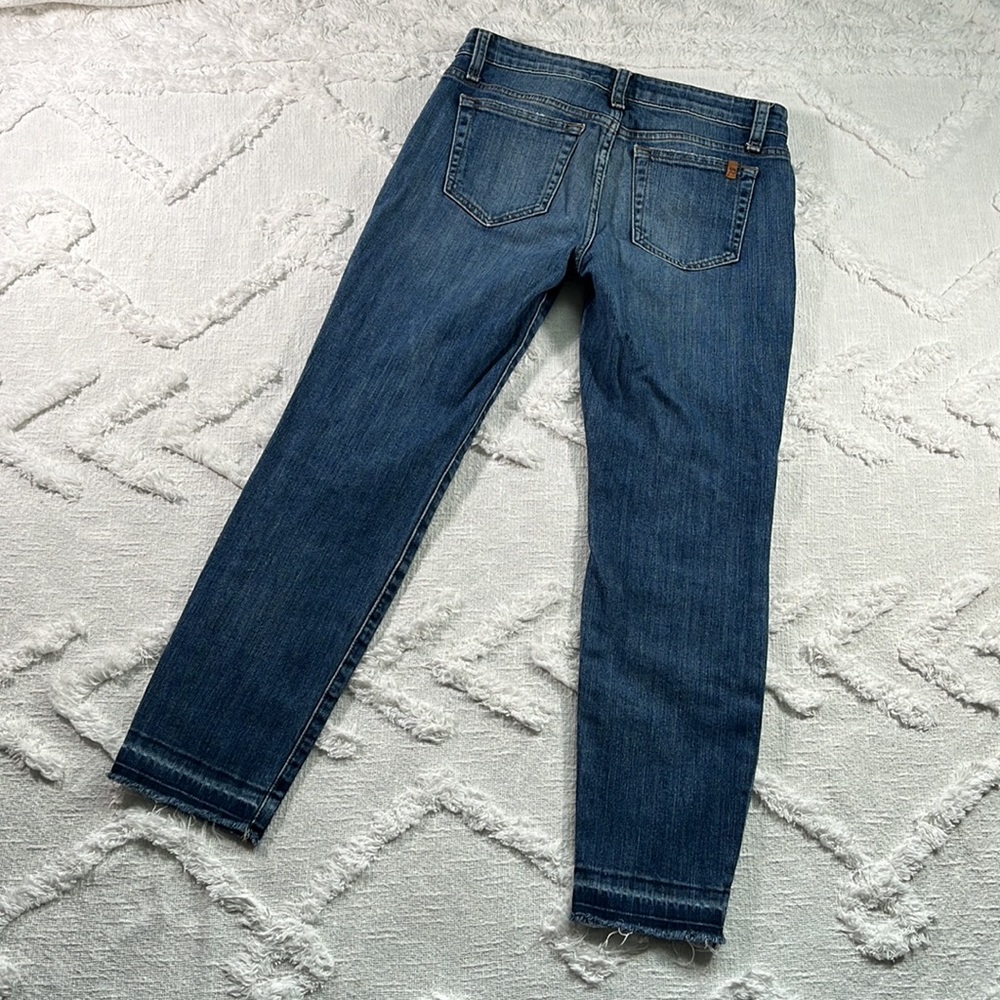 Joe’s Jeans Roxy Mid Rise Raw Hem Size 26 - Picture 9 of 11